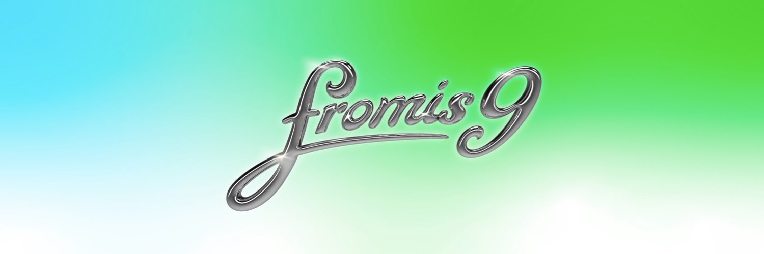 Discovery splash banner for fromis_9 Discord server